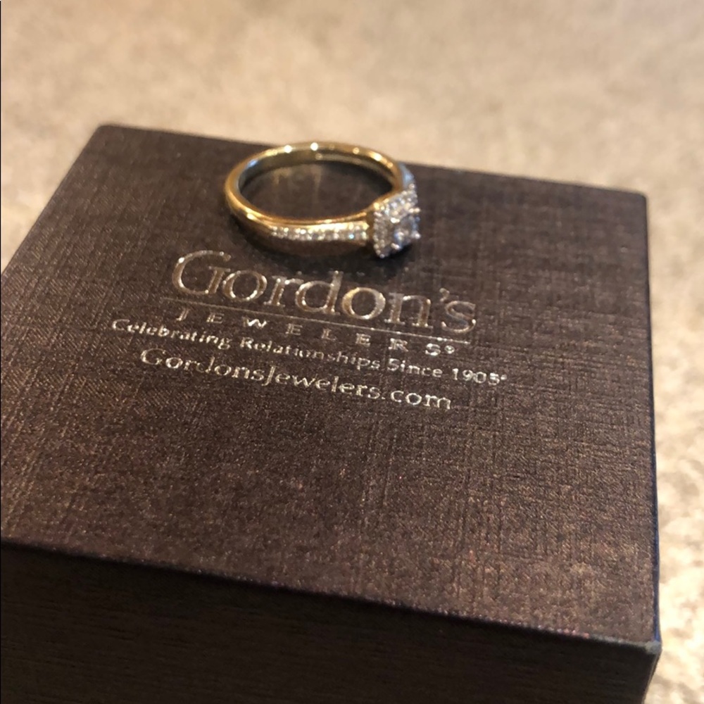 Diamond Promise Ring 1/5 Roundcut 10k yellow Gold